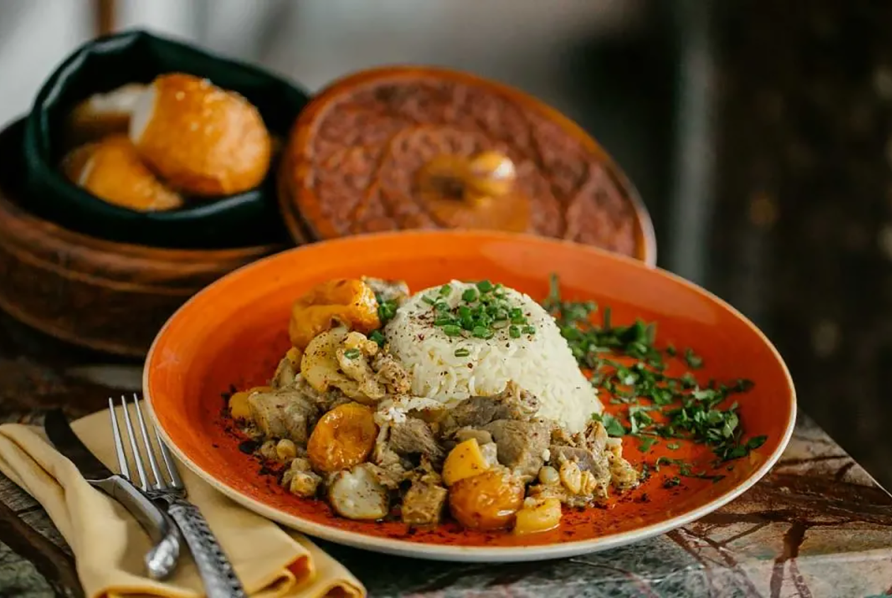 Azerbaijan Traditional Rice With Beef and Dried Fruits